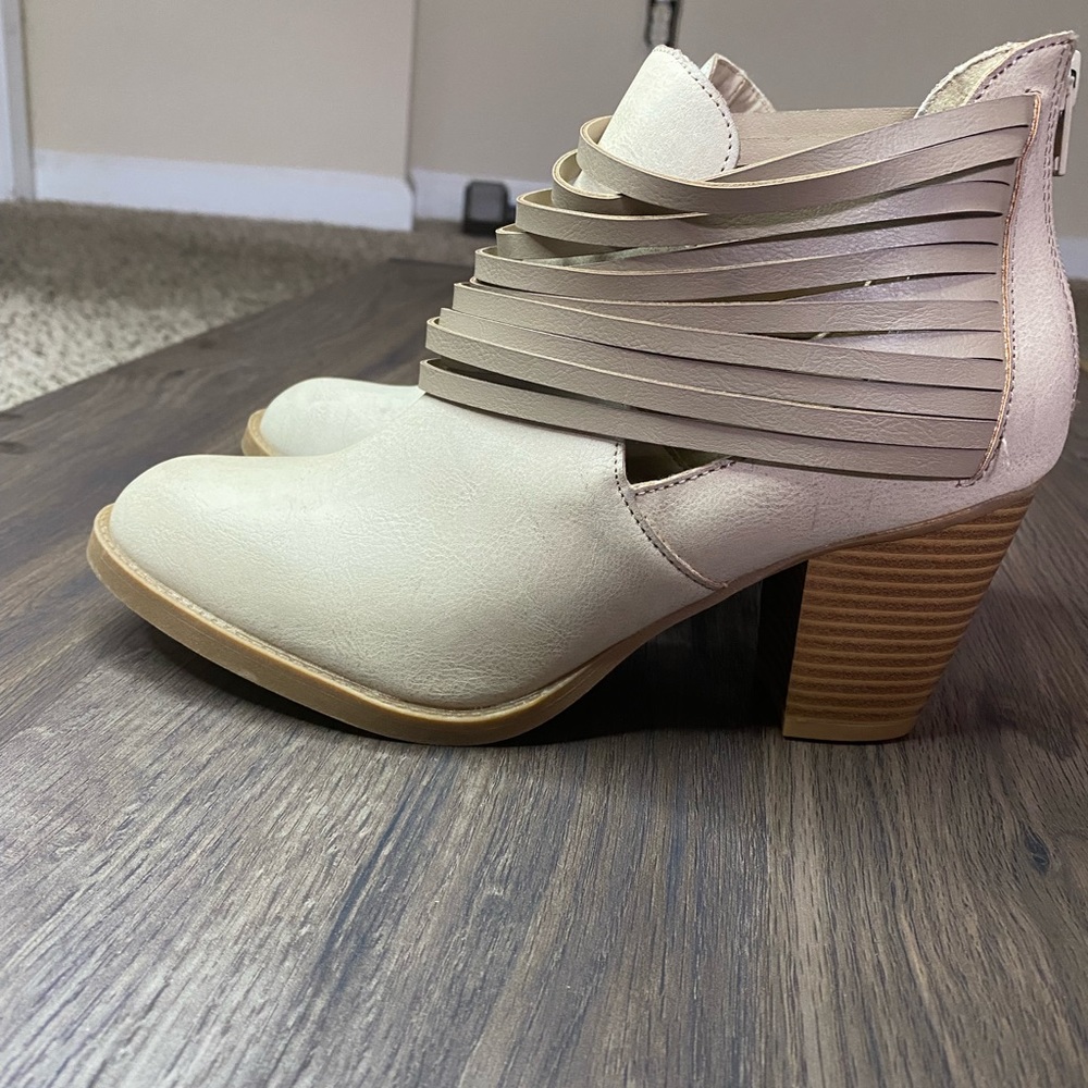 Women shoes